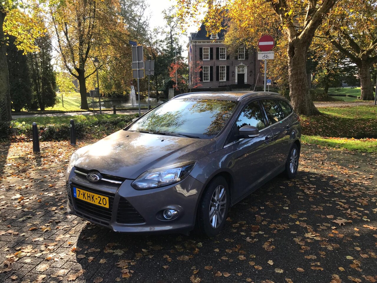 Ford Focus Wagon - 1.0 EcoBoost Titanium - AutoWereld.nl