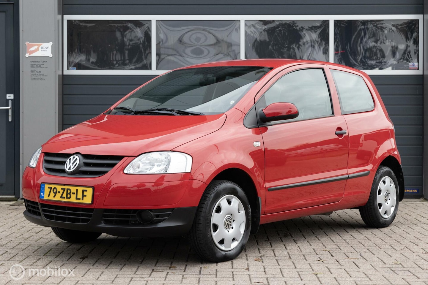 Volkswagen Fox - 1.2 Trendline LAGE KM NWE APK - AutoWereld.nl