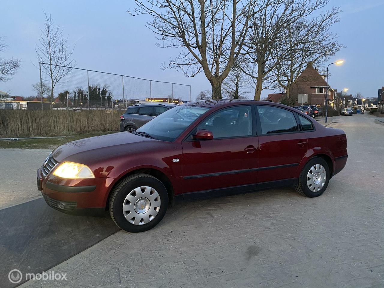 Volkswagen Passat - 1.6 Trendline 1.6 Trendline - AutoWereld.nl