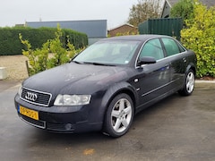 Audi A4 Limousine - 2.5 TDI V6 | Automaat | Clima | Cruise | LM | Trekhaak