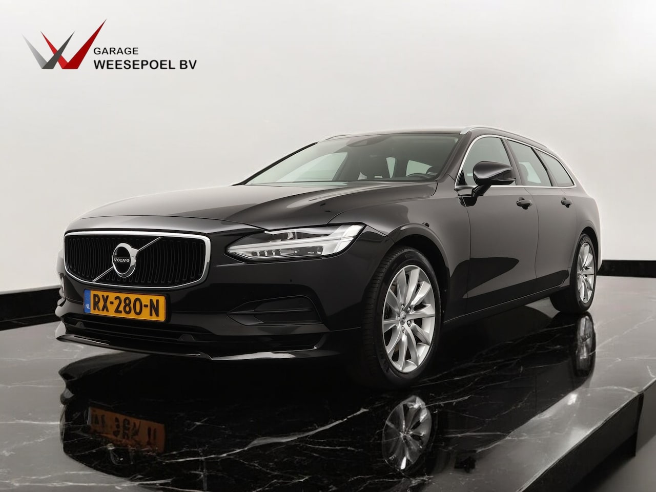 Volvo V90 - 2.0 T5 90th Anniversary Edition 254PK - Lederen bekleding - Navigatie - Stoelverwarming - - AutoWereld.nl