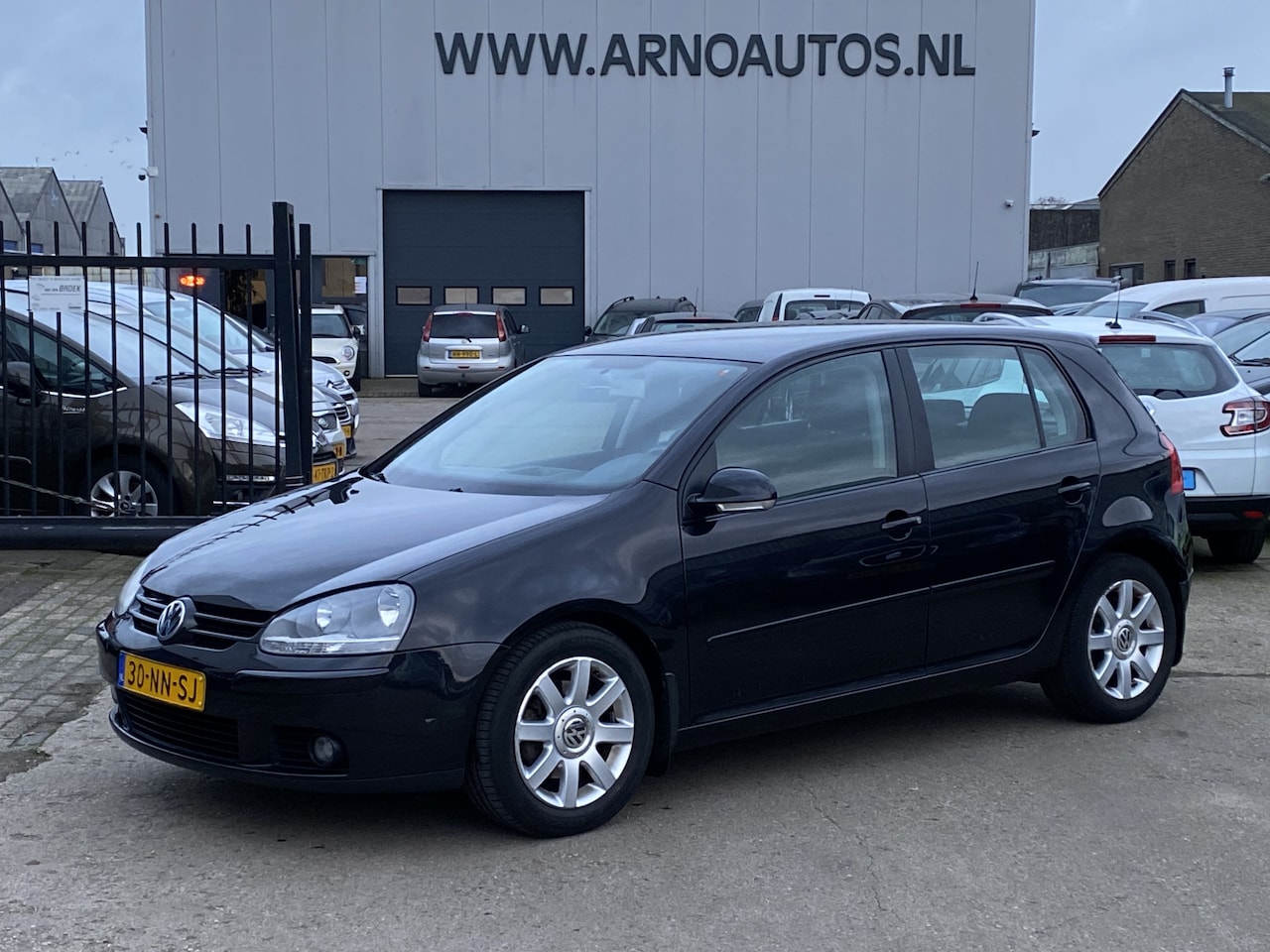 Volkswagen Golf - 1.6 FSI Sportline 1.6 FSI 116 PK Sportline 5-DEURS, 6-BAK, AIRCO, CRUISE CONTROL, 4X ELEK-RAMEN, RADIO-CD-MP - AutoWereld.nl