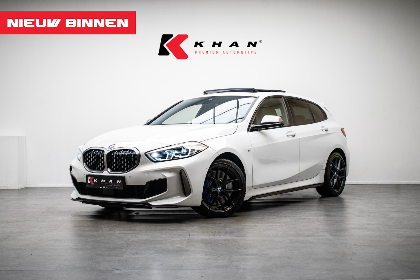 BMW 1-serie - M135i xDrive High Executive Pano|Kuipstoelen|Head-Up|Harman|Elektr. - AutoWereld.nl