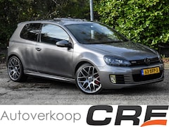 Volkswagen Golf - 2.0 GTI / sportonderstel / sportuitlaat / handgeschakeld / schuifdak / zwarte hemel / stoe