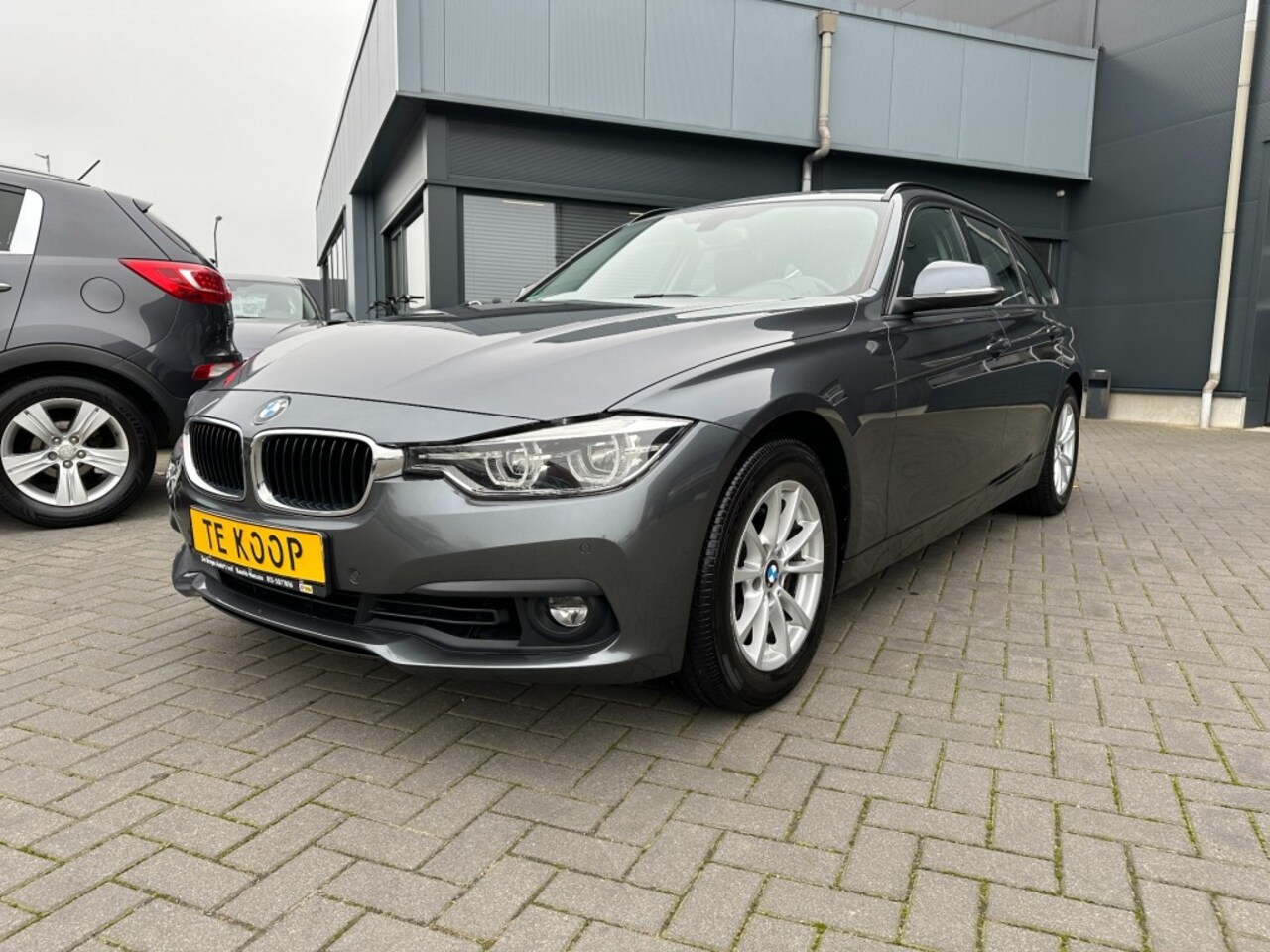 BMW 3-serie Touring - 318i Touring Aut.Executive Navi stoelverw. Trekhaak - AutoWereld.nl