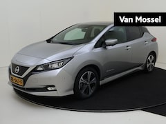 Nissan LEAF - Tekna 40 kWh | Navigatie | Cruise Control | Climate Control | Parkeersensoren | Licht & Re