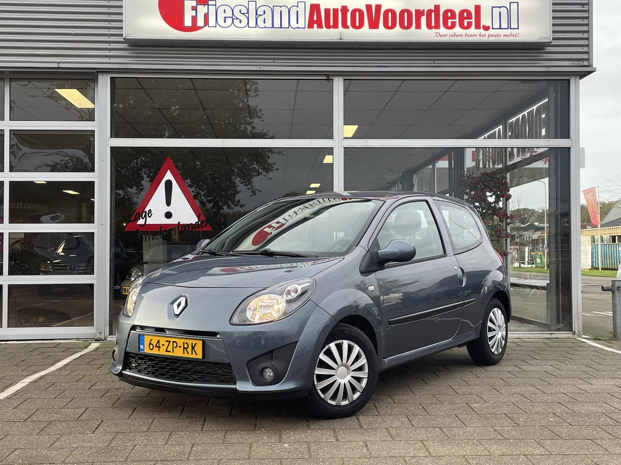 Renault Twingo - 1.2-16V Dynamique /Automaat/Airco/Cruise/APK 09-2025/ - AutoWereld.nl