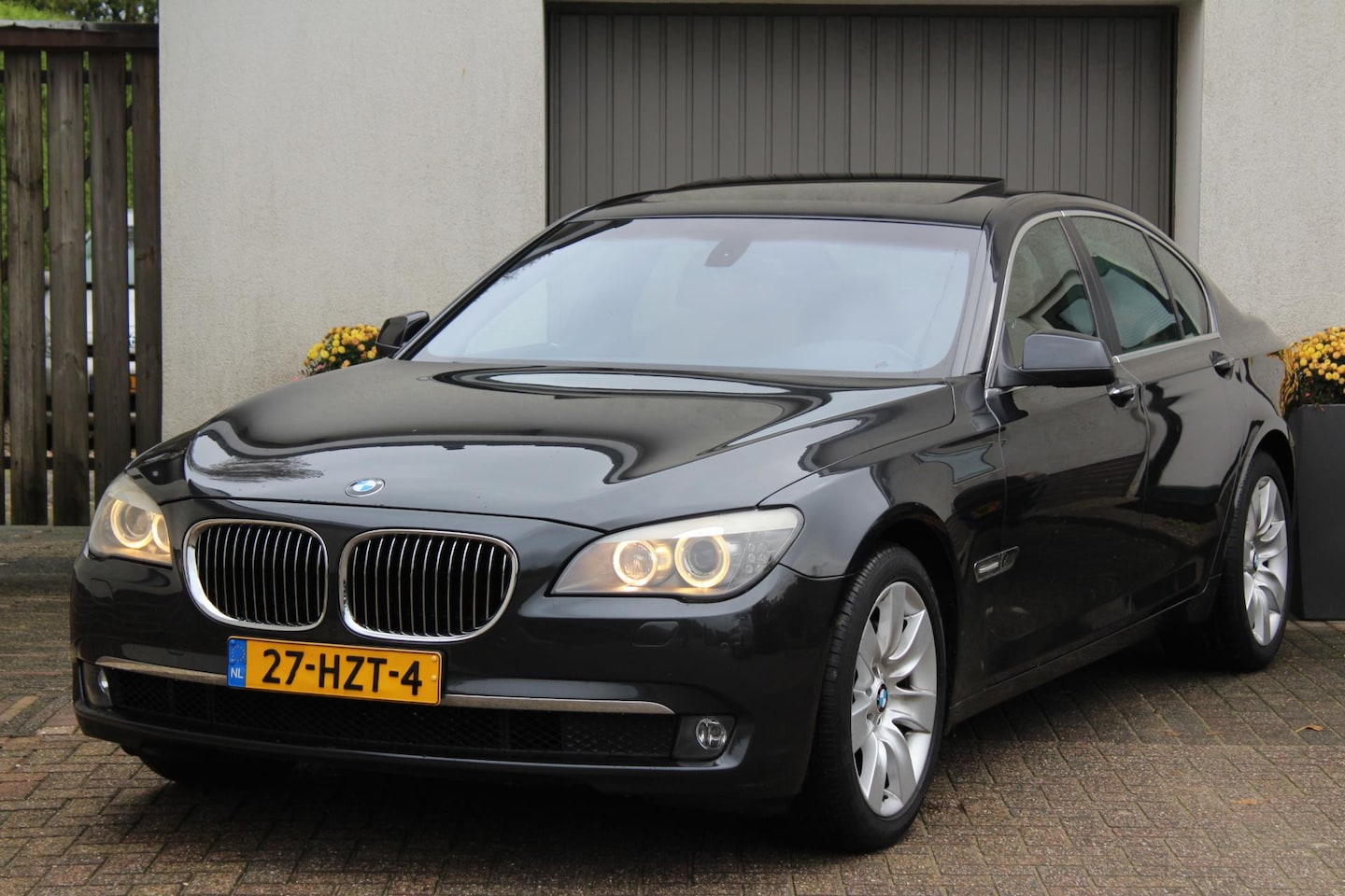 BMW 7-serie - 750i 408PK High Exe. Youngtimer! Mooie en nette origineel NL auto! - AutoWereld.nl