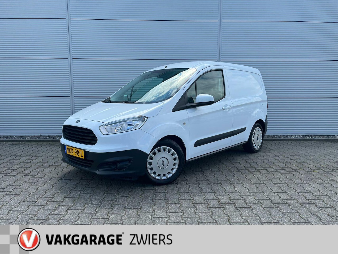 Ford Transit Courier - 1.5 TDCI Trend 2017 Nieuwe APK - AutoWereld.nl