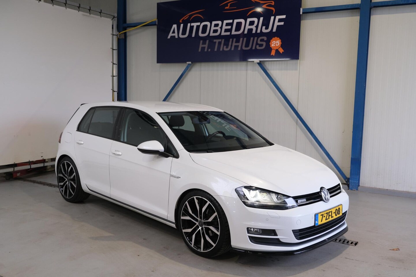 Volkswagen Golf - 1.2 TSI CUP Edition Automaat - N.A.P. Airco, Cruise, Navi. - AutoWereld.nl