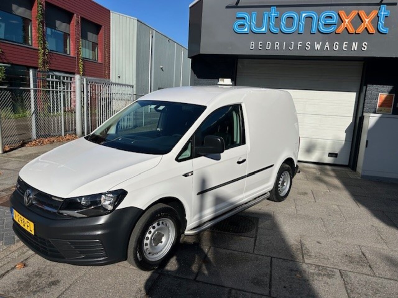 Volkswagen Caddy - 1.4 TGI L1H1 EcoFuel Trendline AIRCO I AUTOMAAT I TREKHAAK I SIDEBARS I CRUISE CONTROL I 1 - AutoWereld.nl