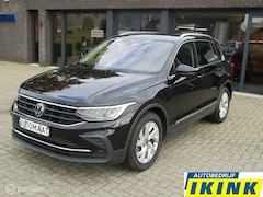 Volkswagen Tiguan - 1.5 TSI Move | Camera, Stoelverwarming, Trekhaak