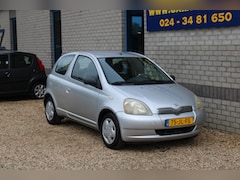 Toyota Yaris - 1.3-16V VVT-i Sol Automaat Airco