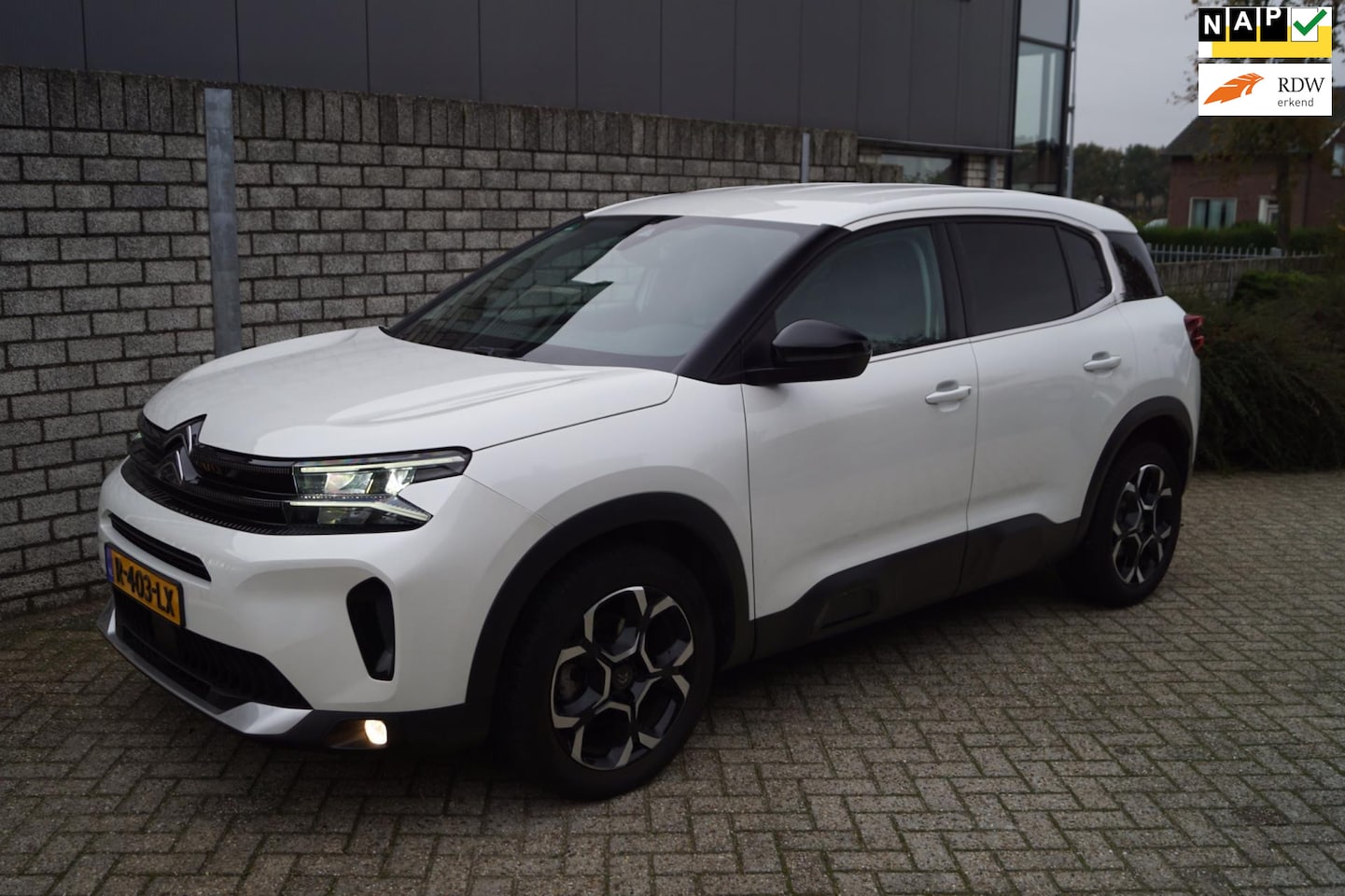 Citroën C5 Aircross - 1.2 PureTech Feel Autom Half Leder Sportst Navi Camera Clima Apple Carplay Cruise 2x PDC L - AutoWereld.nl