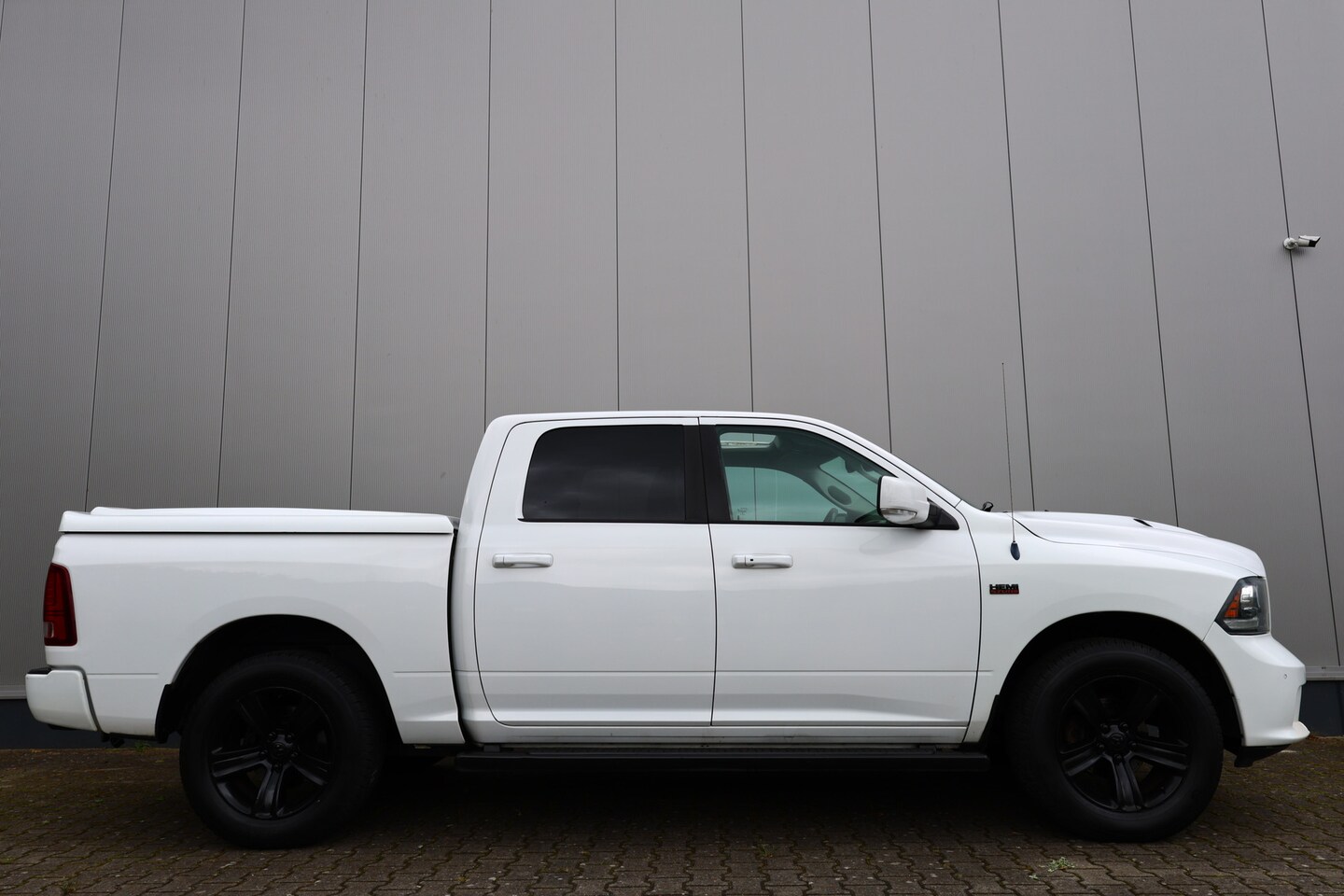 Dodge Ram 1500 - Sport 5.7 V8 LPG 4x4 - AutoWereld.nl