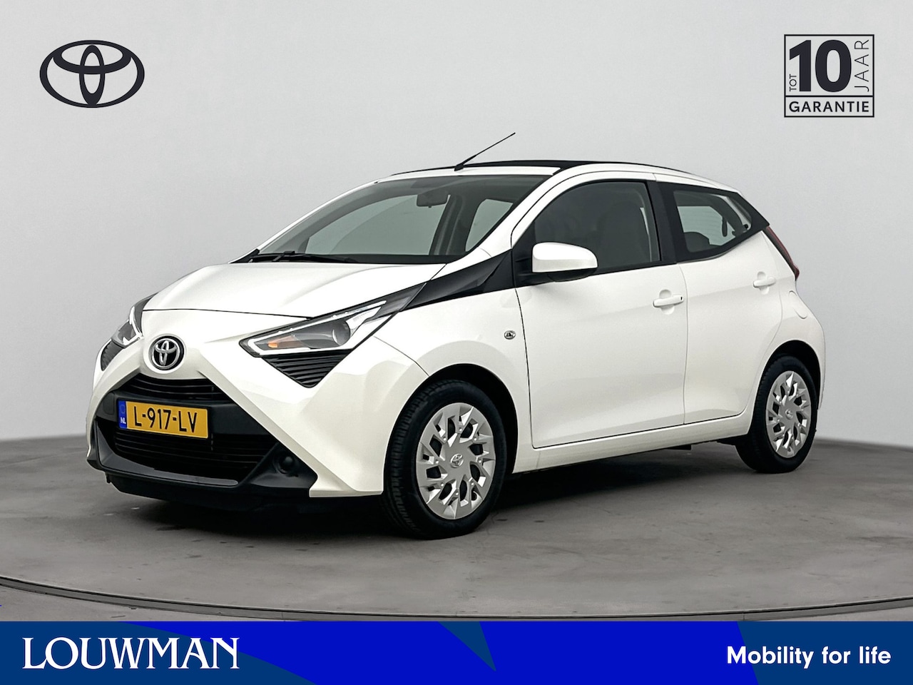 Toyota Aygo - 1.0 VVT-i x-play cabrio | Airco | Apple Carplay/Android Auto | Elektrisch vouwdak | - AutoWereld.nl