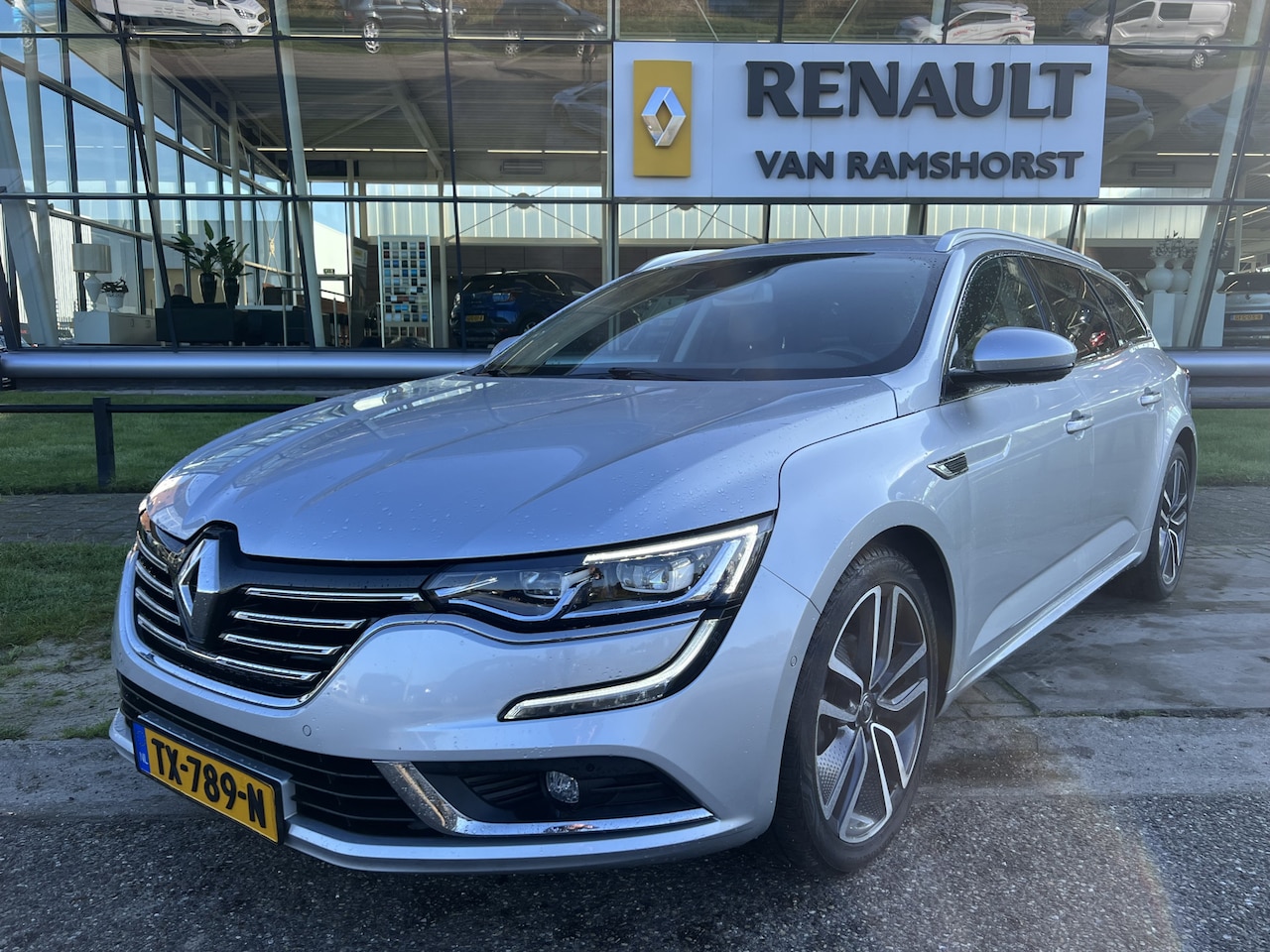 Renault Talisman Estate - 1.6 TCe Intens / Automaat / Trekhaak wegklapbaar / Bose / Lane assist / 4 Control / Applec - AutoWereld.nl