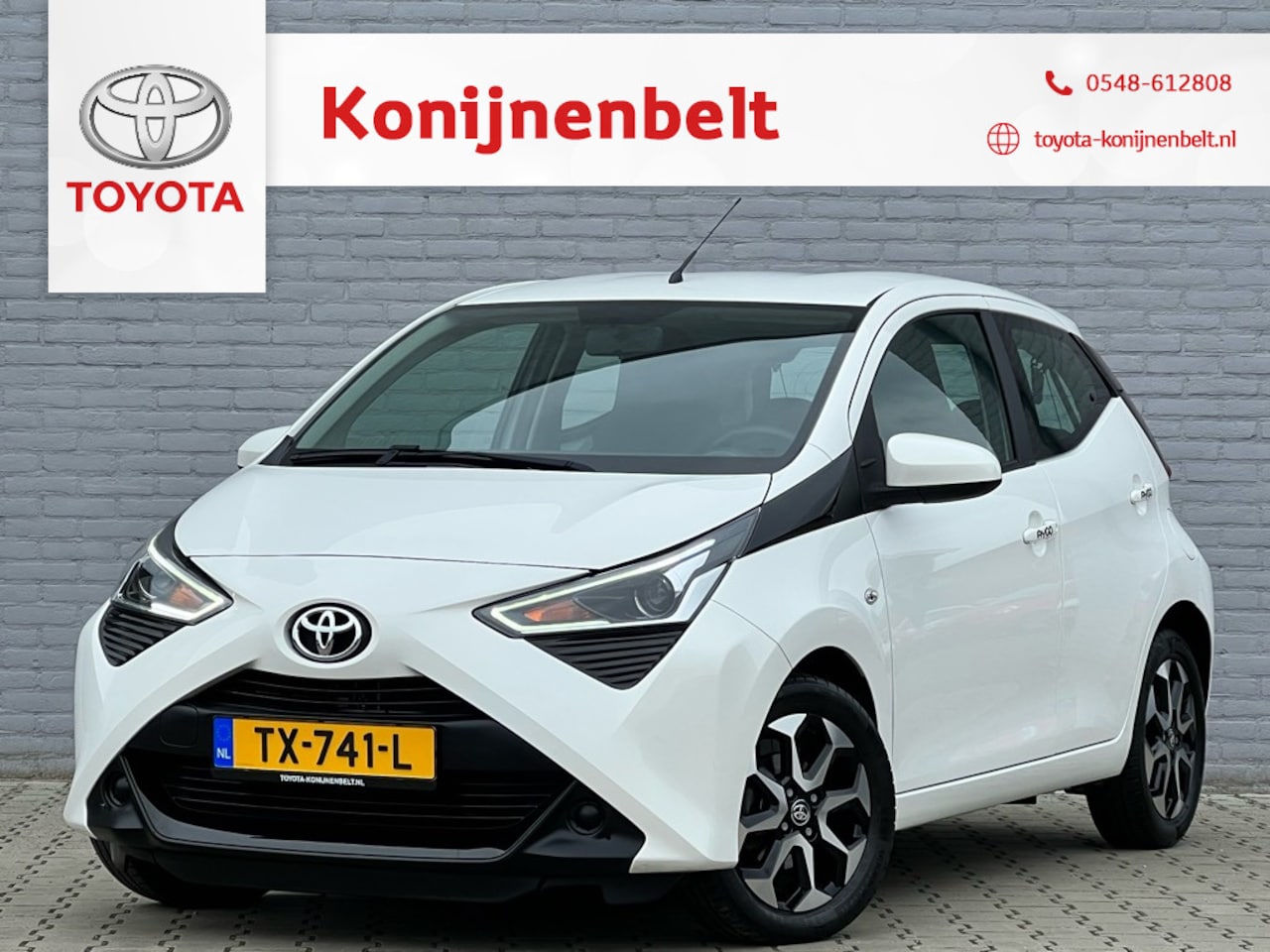 Toyota Aygo - 1.0 VVT-i x-play Automaat 5-deurs - AutoWereld.nl