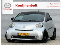 Toyota iQ - 1.0 VVT-i Aspiration Silver Edition Automaat