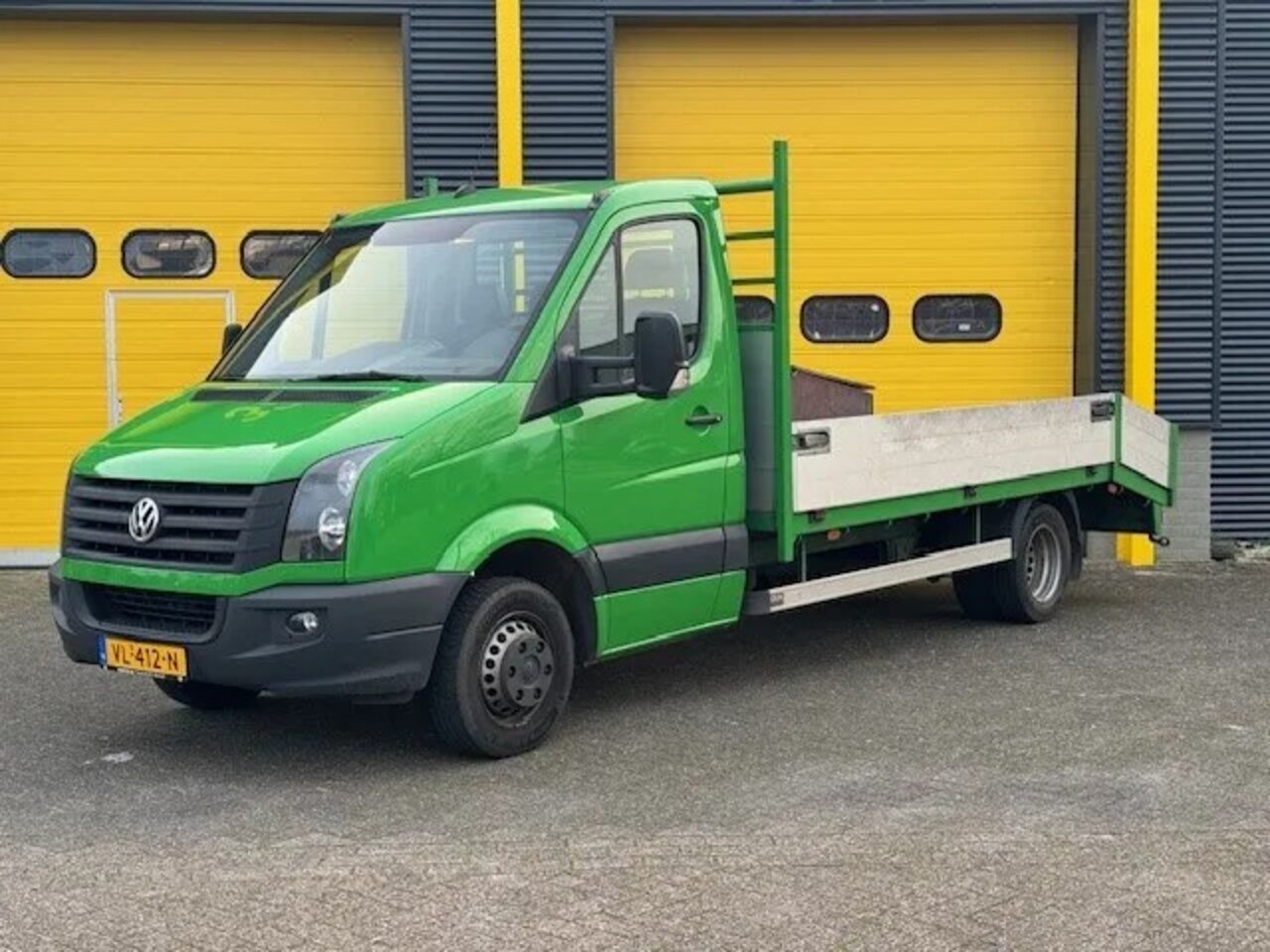 Volkswagen Crafter - CRAFTER2.0TDI 136PK Airco/Cruise/Navi/3500KG - AutoWereld.nl