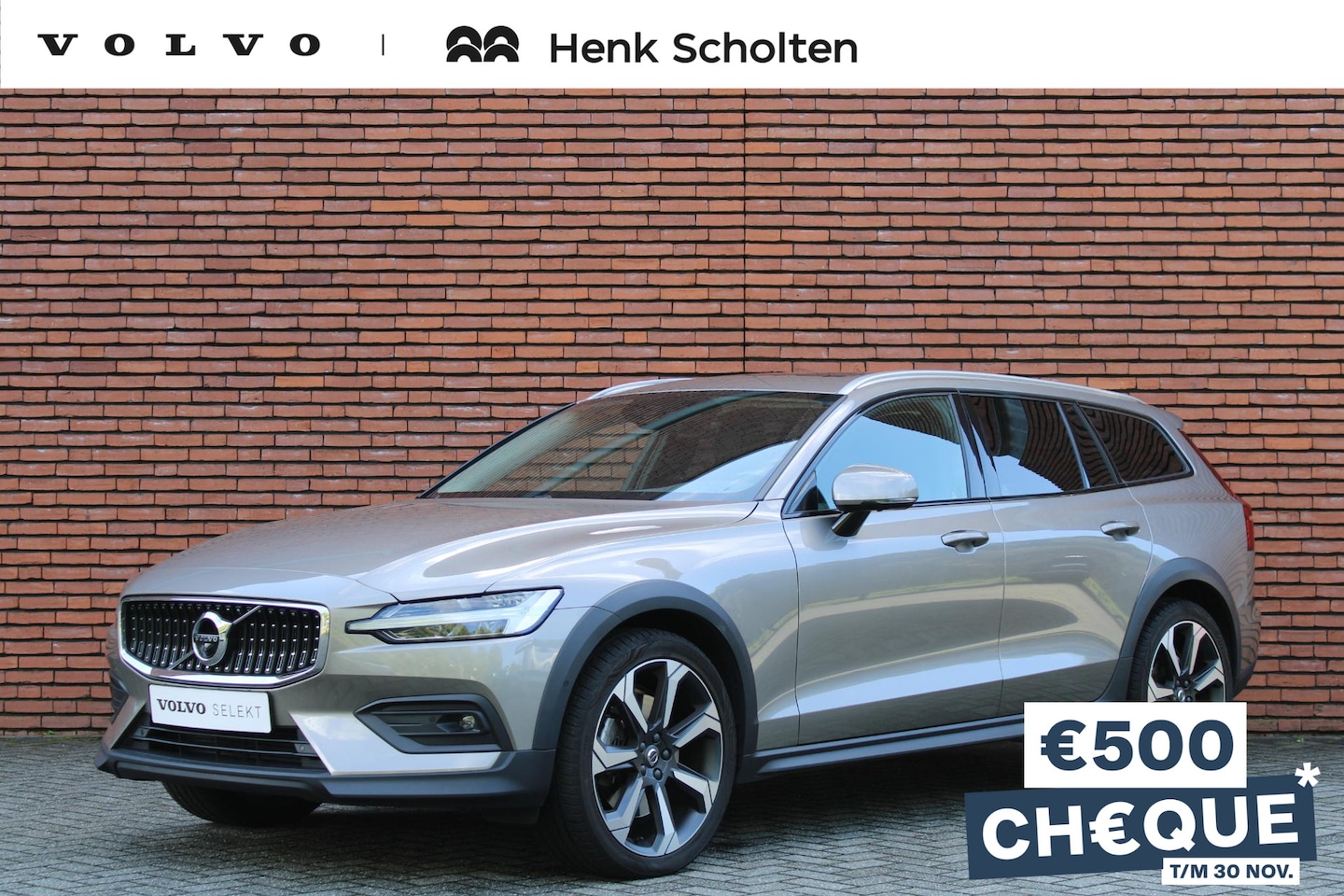 Volvo V60 Cross Country - B5 AUT8 250PK AWD Pro, 20" Lichtmetalen Velgen, Panoramadak, 360 graden camera, Lederen be - AutoWereld.nl