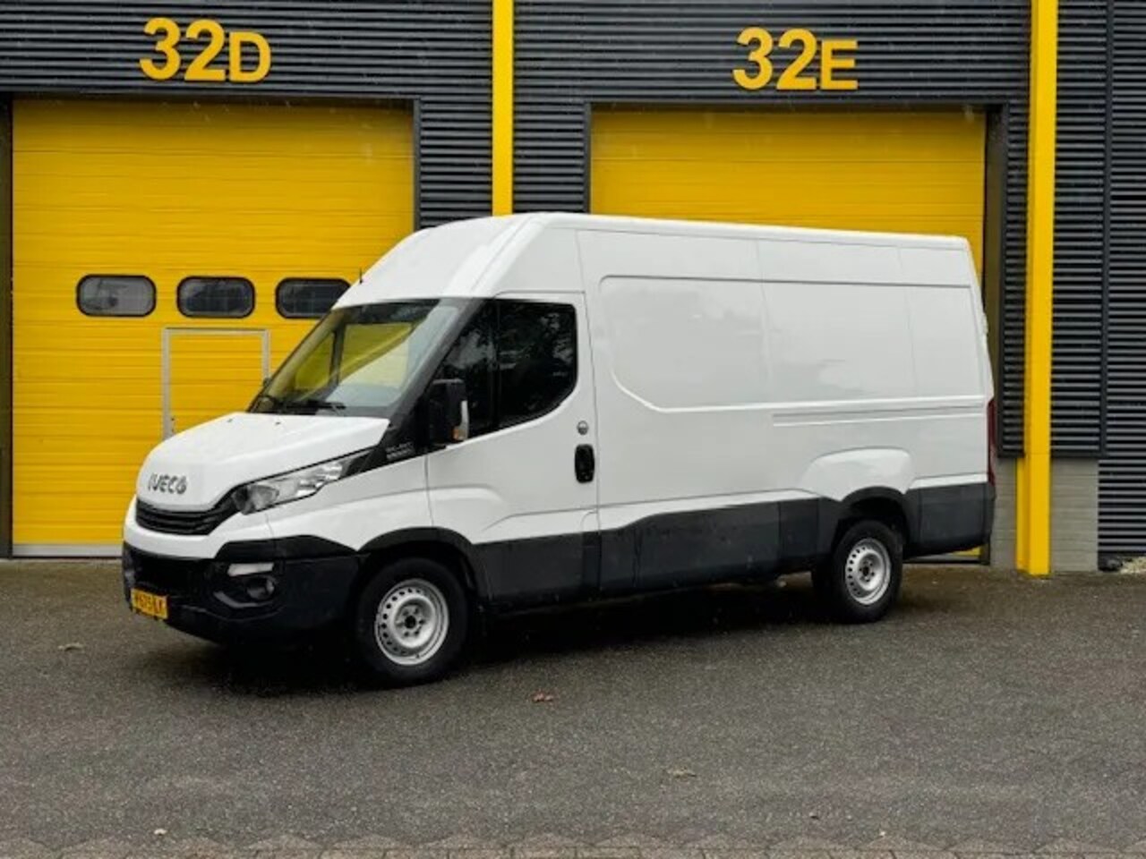 Iveco Daily - Airco/Cruise//3500KG/EU6 - AutoWereld.nl