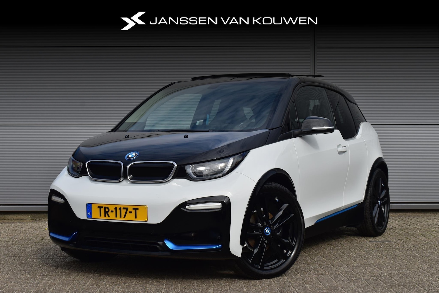 BMW i3 - S iPerformance 94Ah 33 kWh / Panoramadak / 20" Velgen / Harman&Kardon - AutoWereld.nl