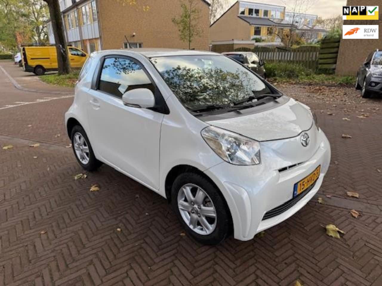 Toyota iQ - AUTOMAAT / Nieuw APK / 85.000 NAP / Leuke auto - AutoWereld.nl