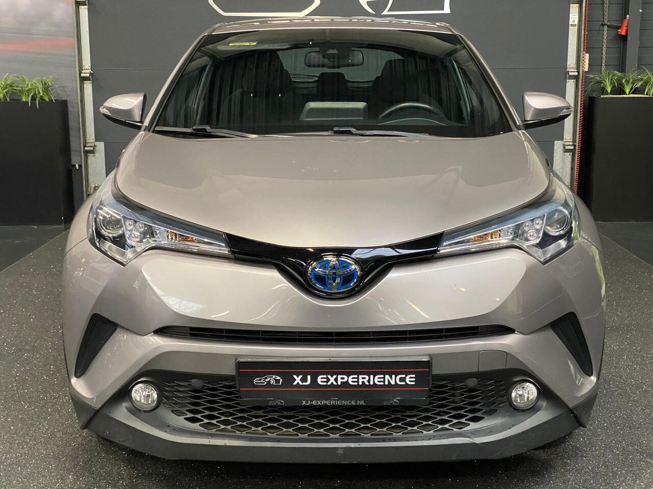 Toyota C-HR - 1.8 Hybrid Dynamic 122 PK Camera ACC NAVI CARPLAY - AutoWereld.nl