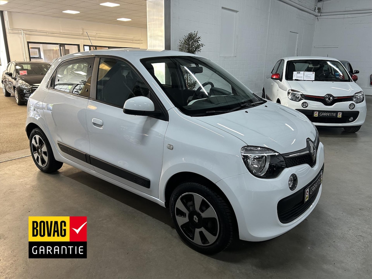 Renault Twingo - 1.0 SCe 70pk Collection / AUDIO / AIRCO - AutoWereld.nl