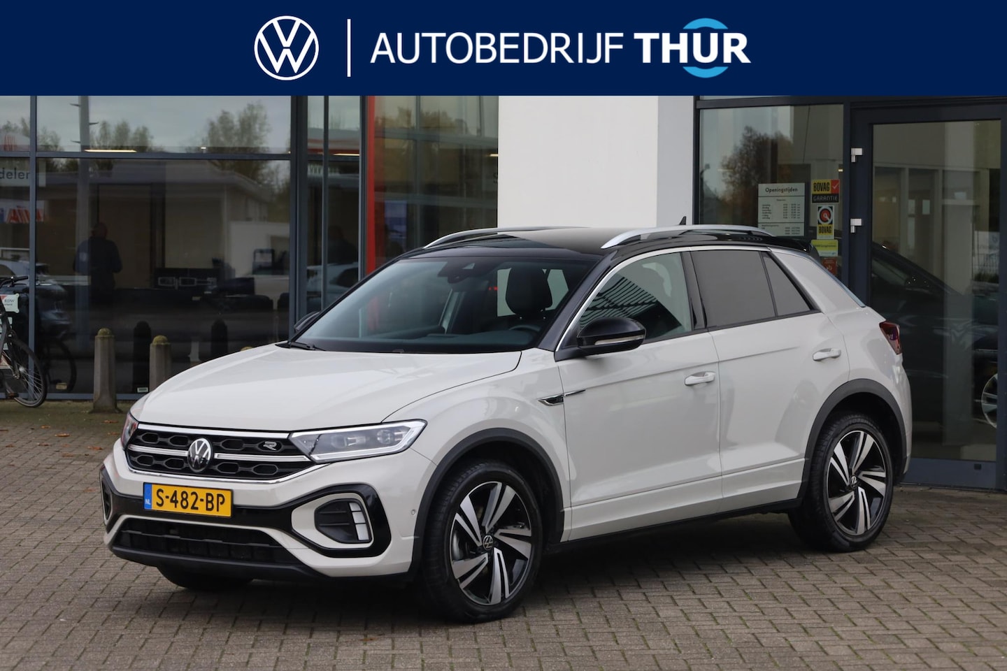 Volkswagen T-Roc - 1.0 TSI R-Line Business 1.0 TSI R-Line Business 110PK / 81kW, LED Matrix (IQ.Lights), 18" 'Nevada' LMV, privacy gl - AutoWereld.nl