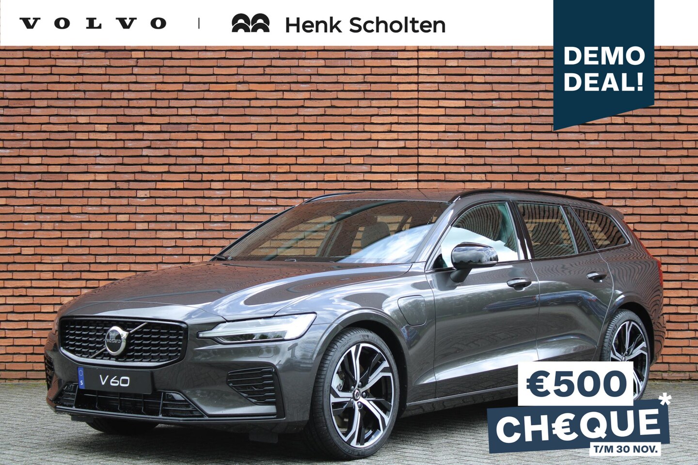 Volvo V60 - T6 AWD AUT8 350PK Ultimate Dark, Trekhaak, Adaptieve Cruise Control, Pilot Assist, Panoram - AutoWereld.nl