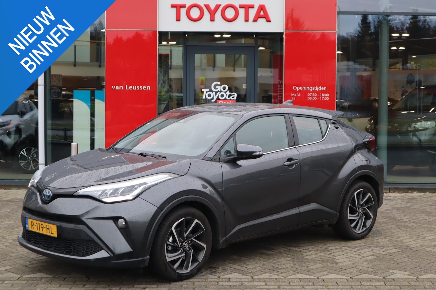 Toyota C-HR - 1.8 Hybrid Dynamic NAVI AD-CRUISE AFN-TREKHAAK PARK-SENSOREN NL-AUTO - AutoWereld.nl