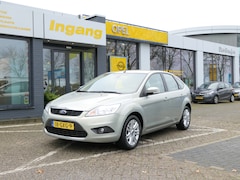 Ford Focus - 1.6 Ghia Automaat | Voorruitverw. | Cruise Control | Parkeersens. | Rijklaarprijs