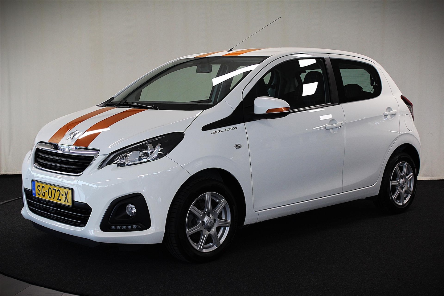 Peugeot 108 - 1.0 12V E-VTI 51KW 5DR Active - AutoWereld.nl