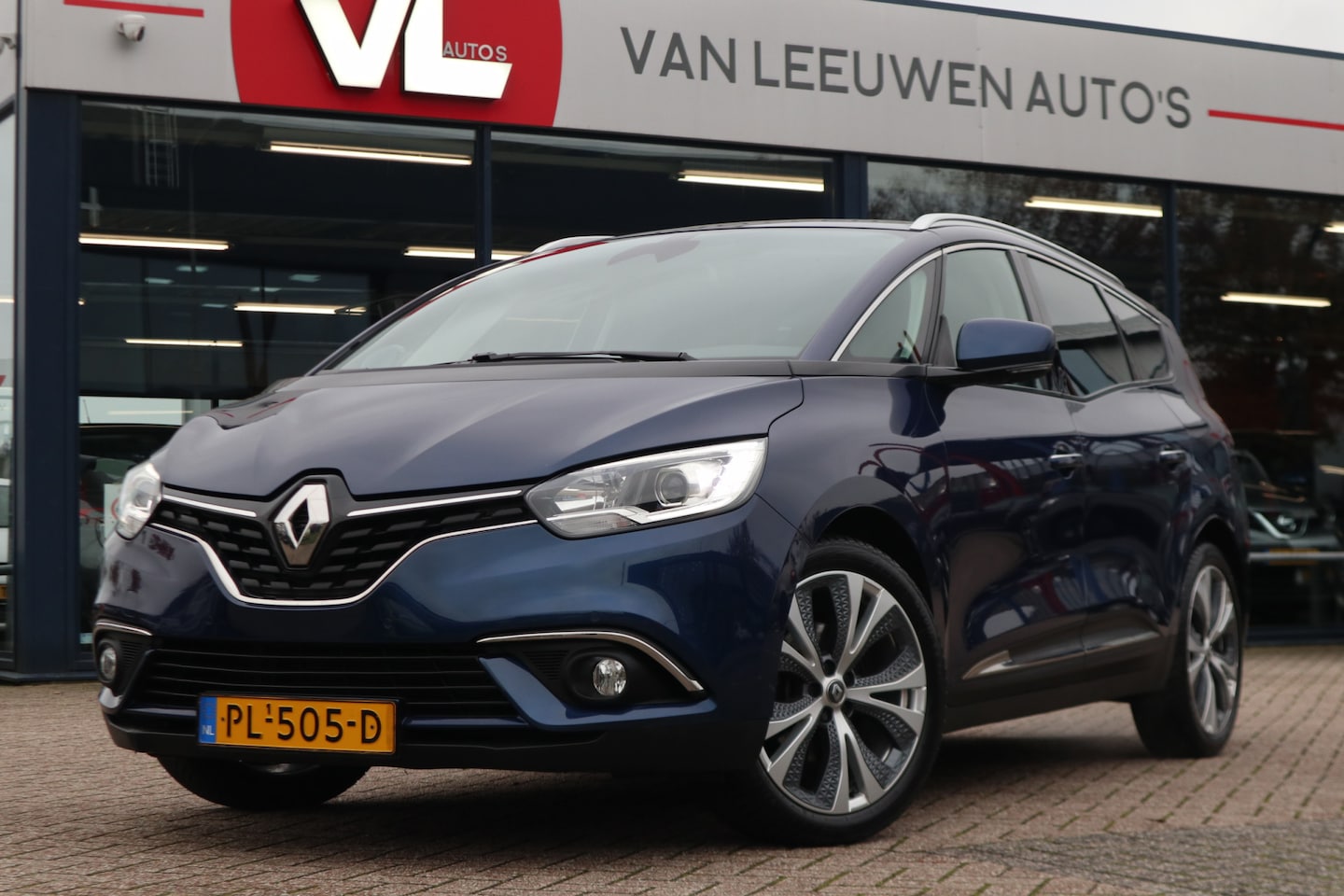 Renault Grand Scénic - 1.2 TCe Collection 7p. | Nieuw Binnen! | Cruise | Clima | Trekhaak - AutoWereld.nl