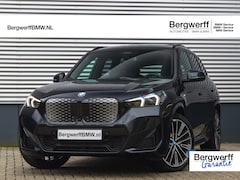 BMW iX1 - eDrive20 M-Sport Pro - Pano - Driving Ass - Harman Kardon - Head-Up - Memory