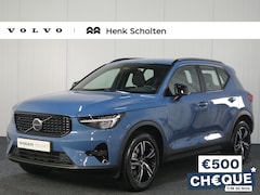 Volvo XC40 - B4 AUT7 197PK Plus Dark, Trekhaak, Verwarmbare Voorruit, Achteruitrijcamera, Parkeersensor