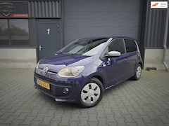 Volkswagen Up! - 1.0 high up Club / Navi / Bluetooth / Airco / Luxe uitvoering