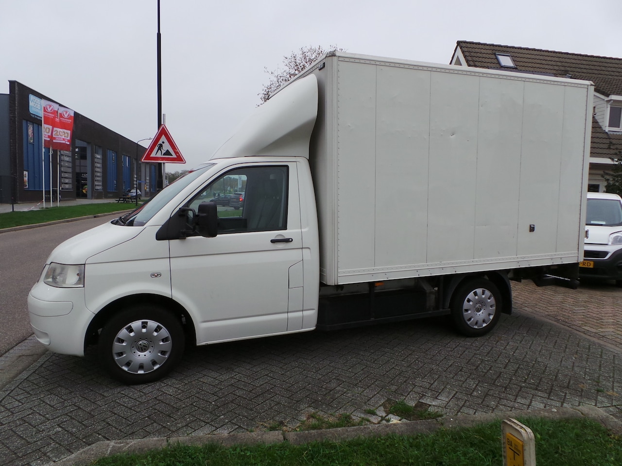 Volkswagen Transporter - 1.9 TDI Bakwagen met deuren Airco L314cm B186cm H182cm - AutoWereld.nl