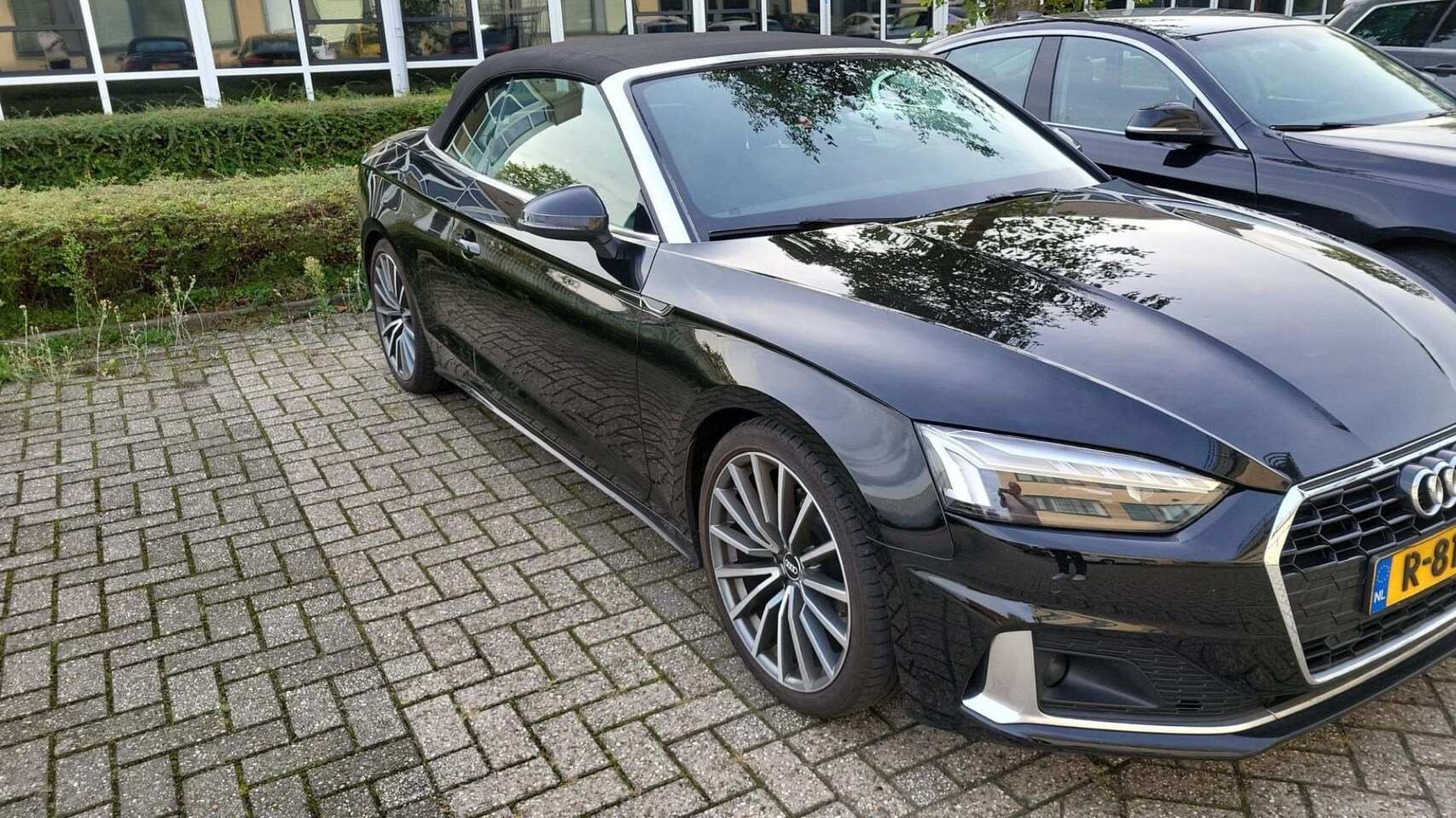 Audi A5 Cabriolet - 35 TFSI S edition Automaat | Stoelverwarming | Parkeersensoren | Navigatie | Camera | 19 I - AutoWereld.nl