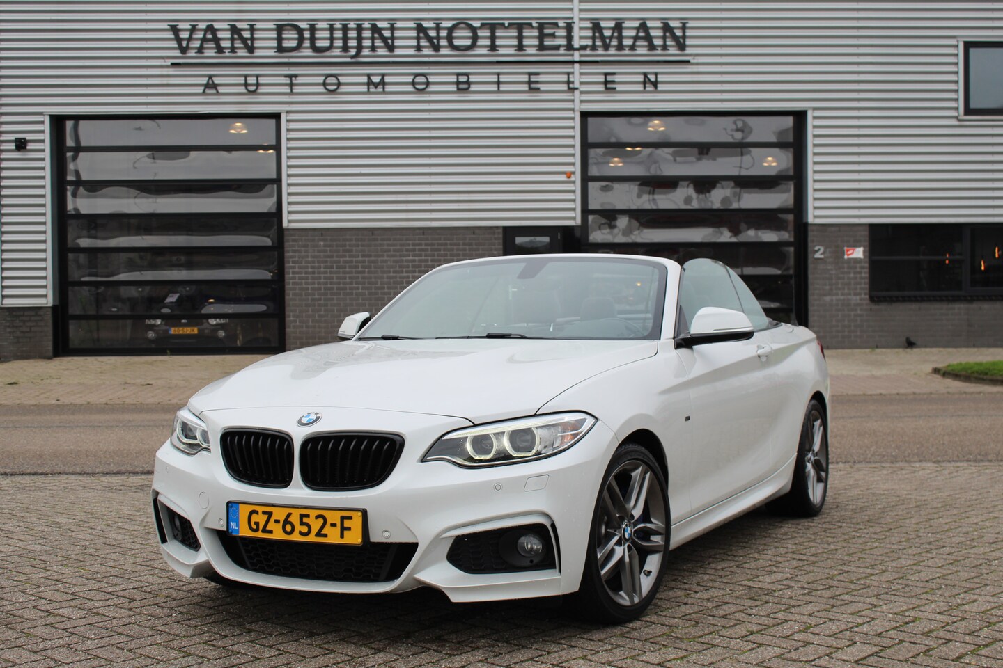 BMW 2-serie Cabrio - 220i M-Sport 184 PK / Navigatie / N.A.P. - AutoWereld.nl