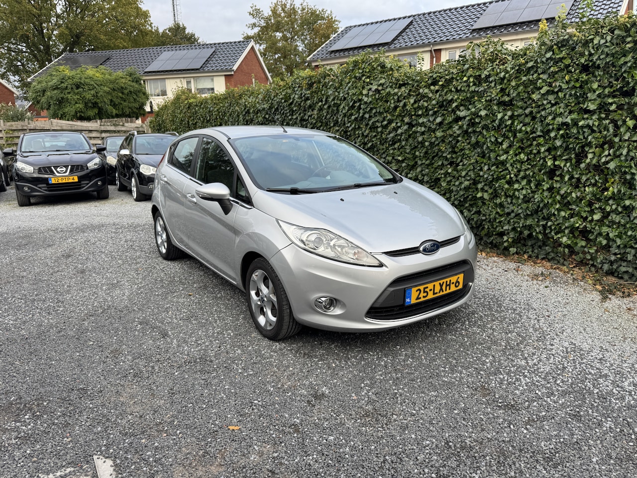 Ford Fiesta - 1.25 Trend | Airco | Elekt. Ramen | LMV | 5 Deuren | APK tot 31-03-2025! - AutoWereld.nl