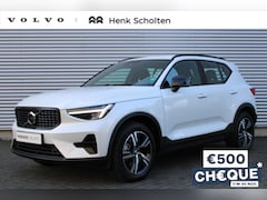 Volvo XC40 - B4 AUT7 197PK Plus Dark, Verwarmbare Voorruit, Semi Elektrisch Inklapbare Trekhaak, Apple