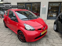 Toyota Aygo - 1.0-12V 3Drs Apk tot 12-05-2025 NAP