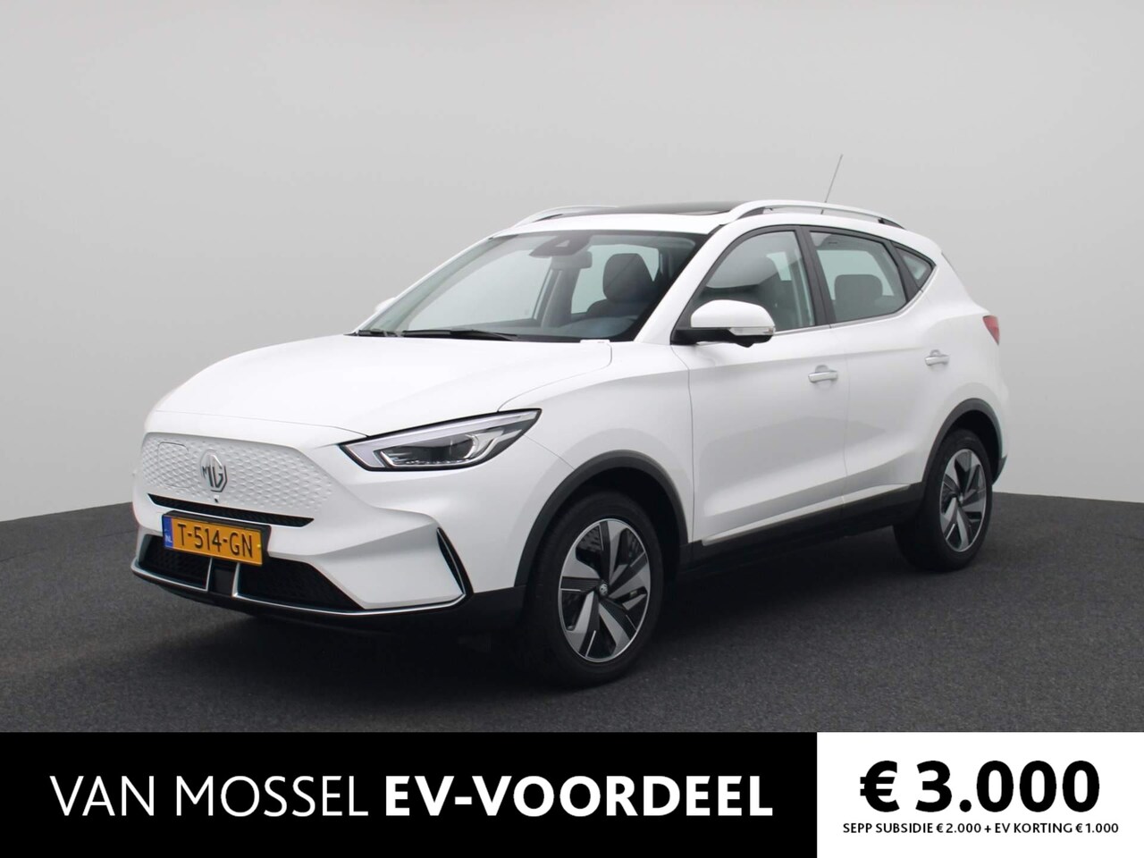 MG ZS - EV Standard Range Luxury 50 kWh | Leder | Navi | ECC | Schuifdak | PDC | LMV | LED | Cam | - AutoWereld.nl