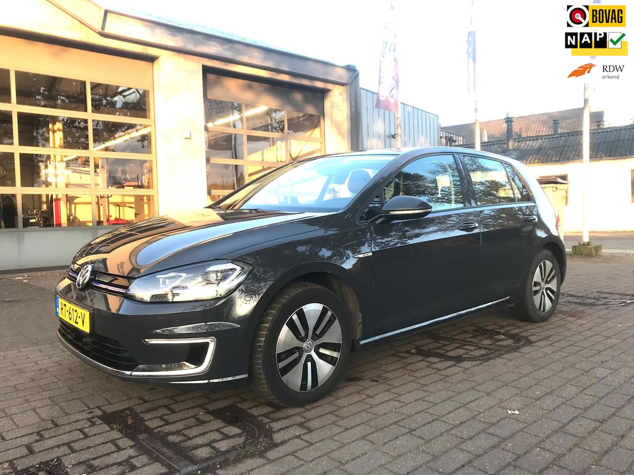 Volkswagen e-Golf - ACC - AutoWereld.nl