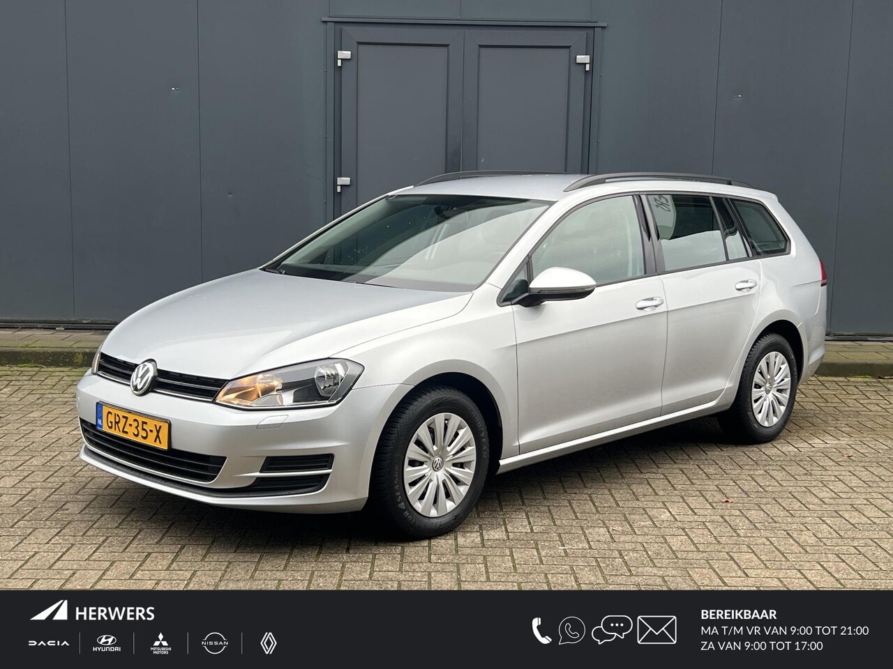 Volkswagen Golf Variant - 1.2 TSI Business Edition Automaat / All Season Banden / Navigatie / Cruise Control / Stoel - AutoWereld.nl