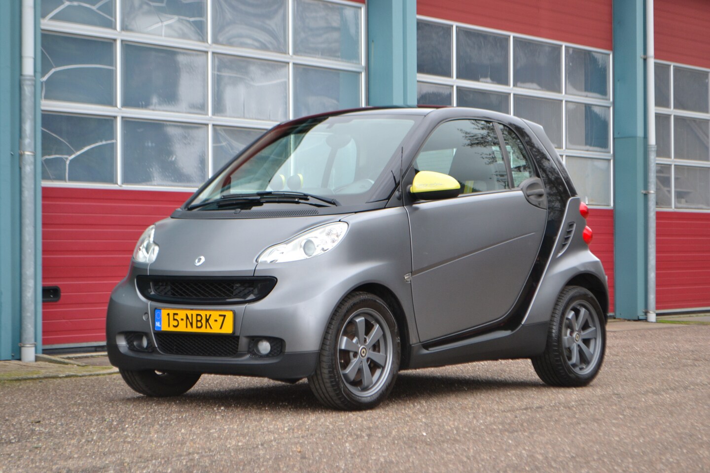 Smart Fortwo coupé - 1.0 mhd edition greystyle 1.0 mhd Edition Grey Style! - AutoWereld.nl