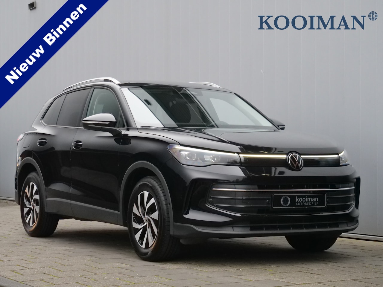 Volkswagen Tiguan - 1.5 eTSI 150pk Life Edition Automaat Apple Carplay / DAB / Camera / PDC - AutoWereld.nl